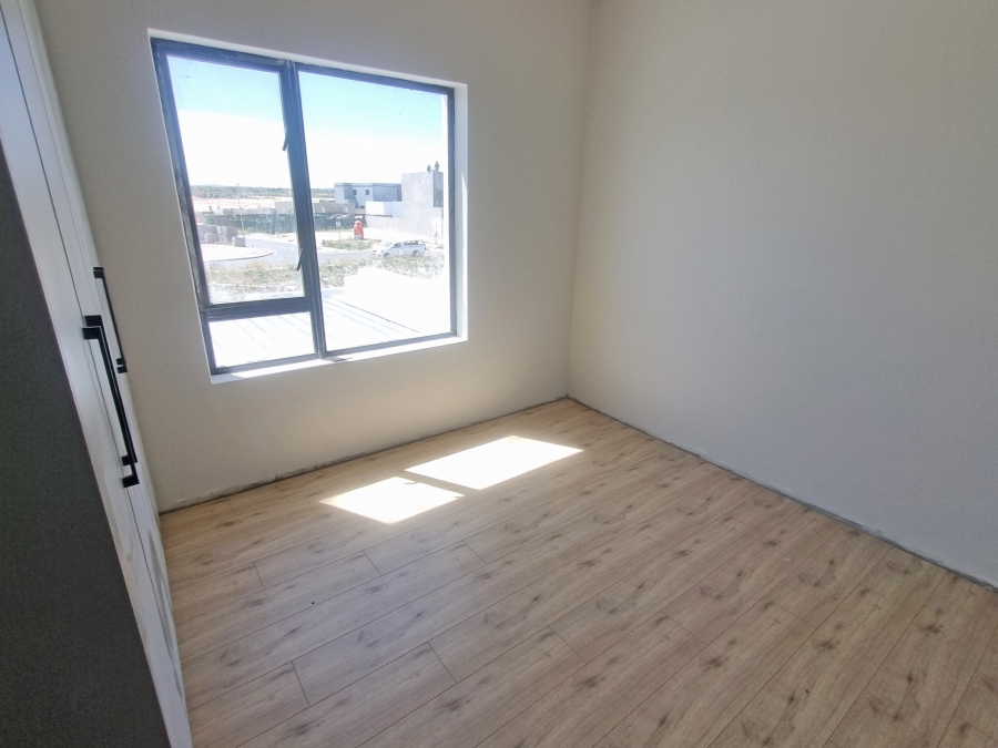 To Let 4 Bedroom Property for Rent in Cape Farms Western Cape